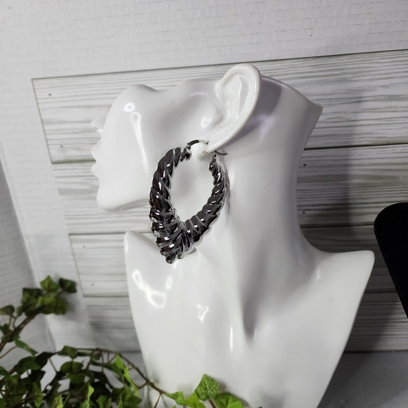 Large Statement Silver Scalloped Hoop Earrings - Picture 6 of 7